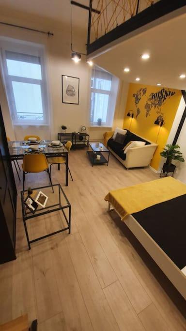 Violet Apartment With Air Condition Budapeşte Dış mekan fotoğraf