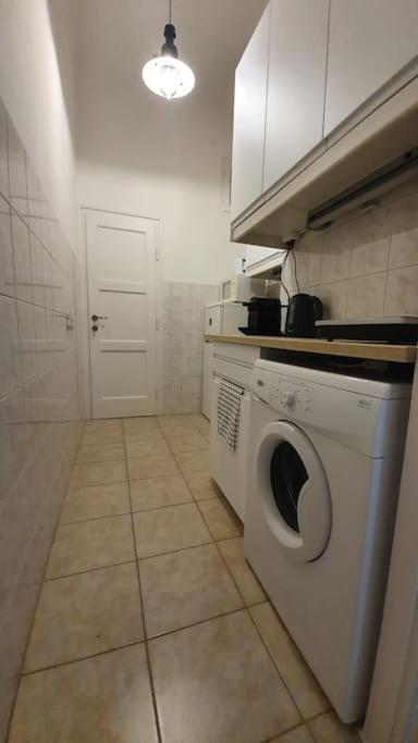 Violet Apartment With Air Condition Budapeşte Dış mekan fotoğraf